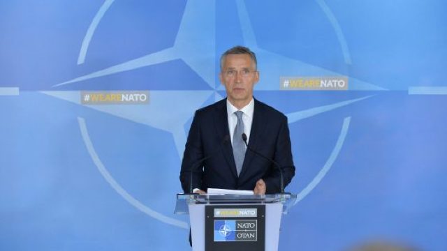 Țările membre ale NATO i-au prelungit mandatul de secretar general lui Jens Stoltenberg până în 2020