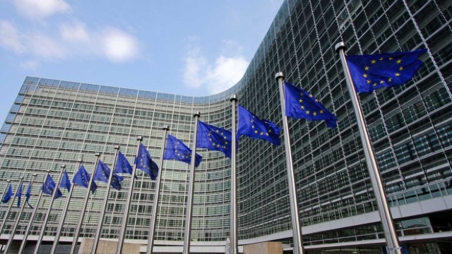 Decizie fără precedent | Comisia Europeană a activat Articolul 7 împotriva Poloniei, după reformele controversate în justiție