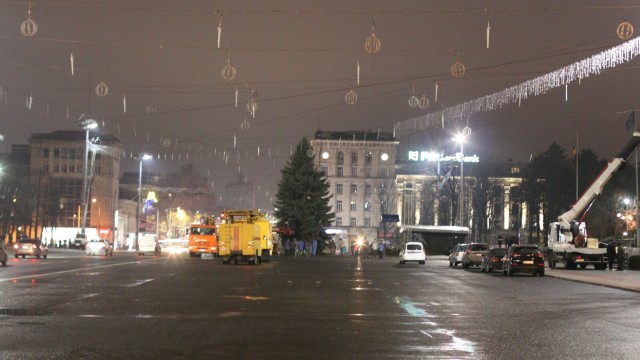 Traficul rutier va fi suspendat în Piața Marii Adunări Naționale de 31 decembrie

 