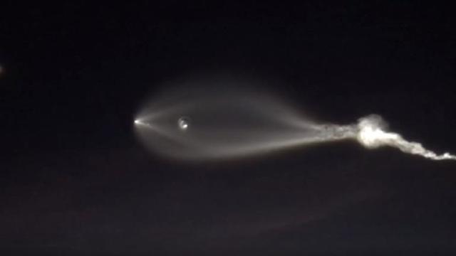 VIDEO | Efecte spectaculoase la lansarea rachetei SpaceX. Californienii au crezut ca au venit extratereștrii 