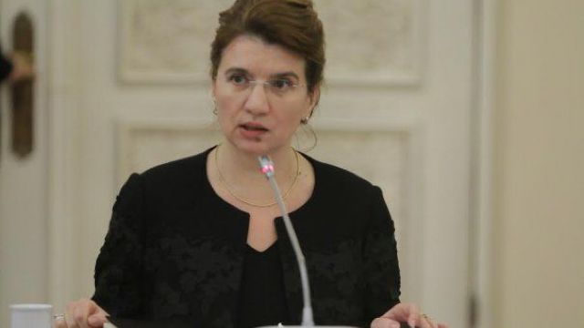 Ministrul pentru Românii de Pretutindeni: Școlile în limba română din Ucraina să rămână de interes pentru comunitatea noastră de acolo
