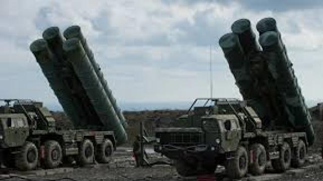 Turcia a anunțat când va instala sistemele de rachete rusești S-400