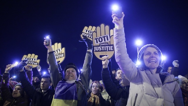 România | Proteste antiguvernamentale anunțate pentru diseară în București și în țară