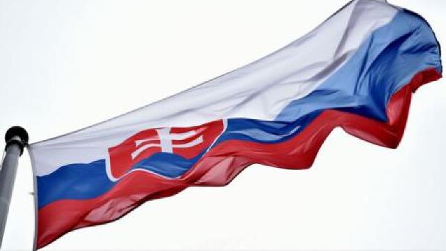 Majoritatea slovacilor și a cehilor nu-i iartă pe politicieni pentru că nu au convocat un referendum înaintea divizării Cehoslovaciei