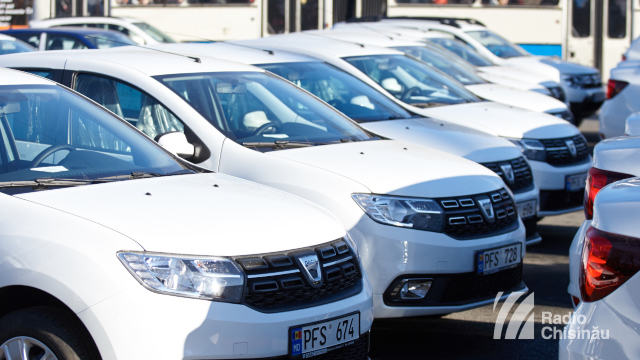 FOTO | Serviciul vamal a primit 97 de mașini noi