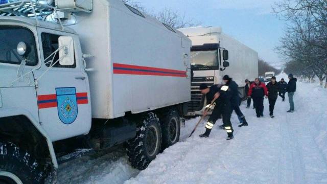 FOTO | Accesul spre câteva localități din Rezina și Căușeni rămâne dificil 