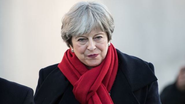 Premierul britanic Theresa May va remania Guvernul de la Londra