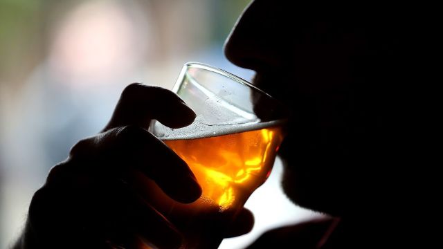 Efectele negative ale alcoolului asupra pielii