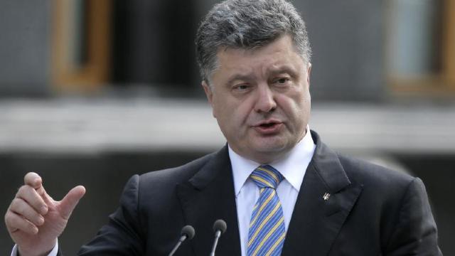 Petro Poroșenko: Legea privind reintegrarea Donbasului nu contravine acordurilor de pace încheiate la Minsk