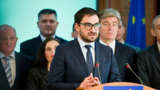 Un reprezentant al Partidului Popular European din Moldova a depus mandatul de conslier în CMC