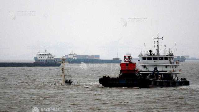 Japonia denunță prezența unei nave chineze lângă insulele disputate din Marea Chinei de Est