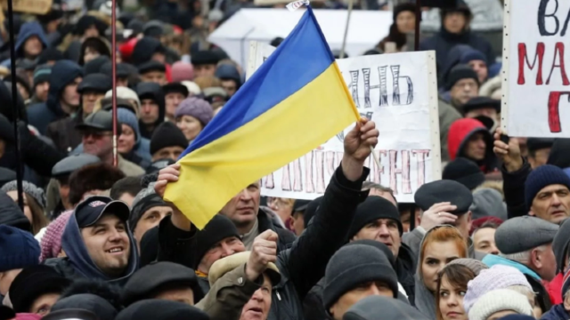 THE WASHINGTON POST | Ucrainenii protestează contra corupției și folosesc o nouă abordare