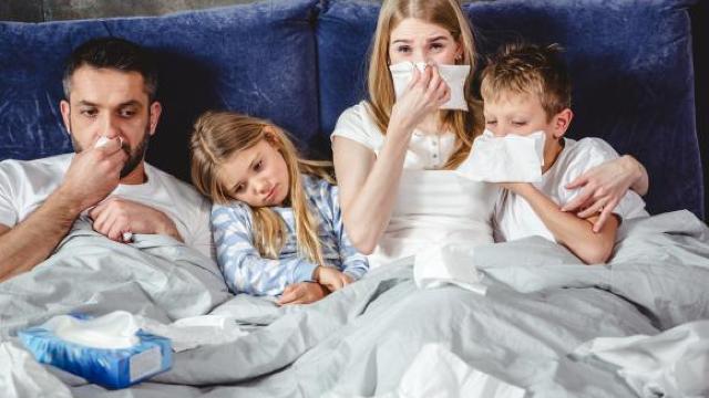Gripă sau răceală? Cum le deosebești