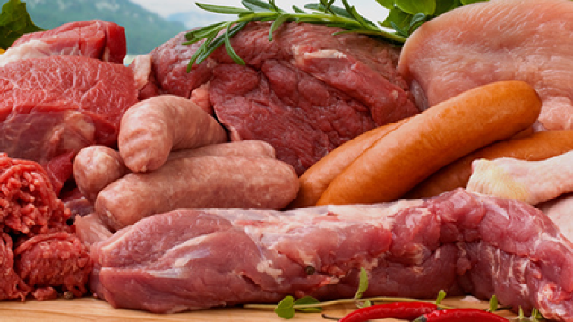 Tone de produse din carne cu termenul expirat, confiscate la Criuleni