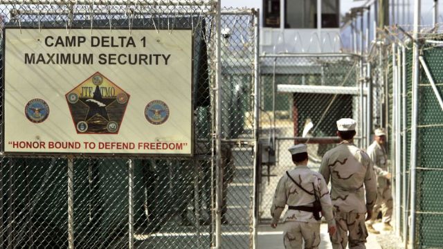 Închisoarea Guantanamo, ''pregătită'' să primească noi deținuți, anunță un amiral american