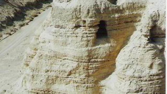 Manuscrisele de la Marea Moartă, DESCIFRATE. Scrierile au fost sursa teoriilor consiprației de când au fost descoperite