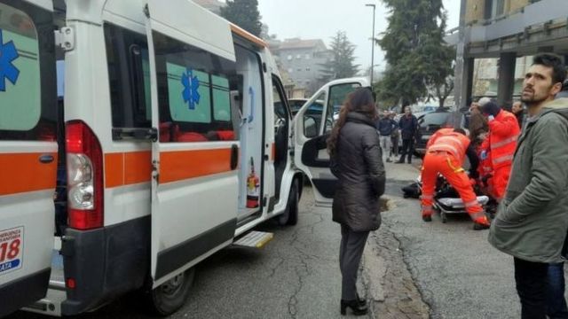 Un bărbat a deschis focul asupra trecătorilor, în orașul italian Macerata