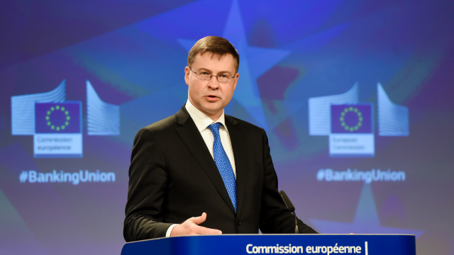 Comisia Europeană ia în calcul reglementarea criptomonedelor înainte de 2019 ca urmare a volatilității pieței
