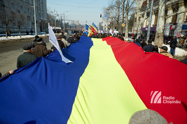 GALERIE FOTO | Marea Adunare Centenară de la Chișinău - mii de oameni au votat proclamația pentru UNIRE