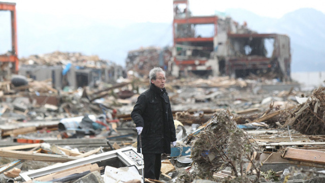 Japonia comemorează șapte ani de la un cutremur, urmat de un val tsunami, care a ucis 18.000 de persoane