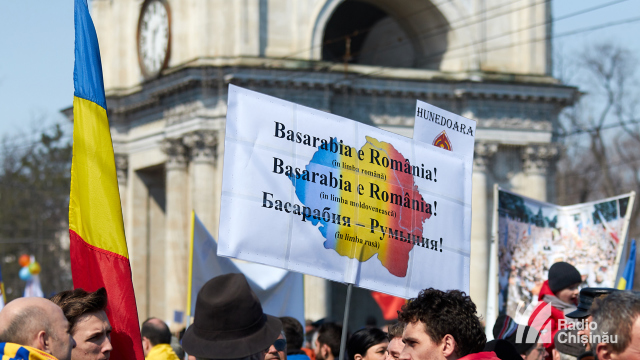 GALERIE FOTO | Marea Adunare Centenară de la Chișinău - mii de oameni au votat proclamația pentru UNIRE