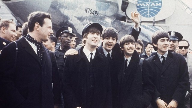 Fotografii de la primele concerte Beatles în SUA au fost vândute la licitație pentru 350.000 de dolari