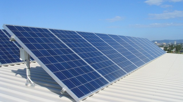 Peste 200 de panouri solare, instalate pe acoperișul Ministerului Agriculturii