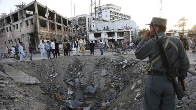 Atac sinucigaș la Kabul. Cel puțin șapte morți