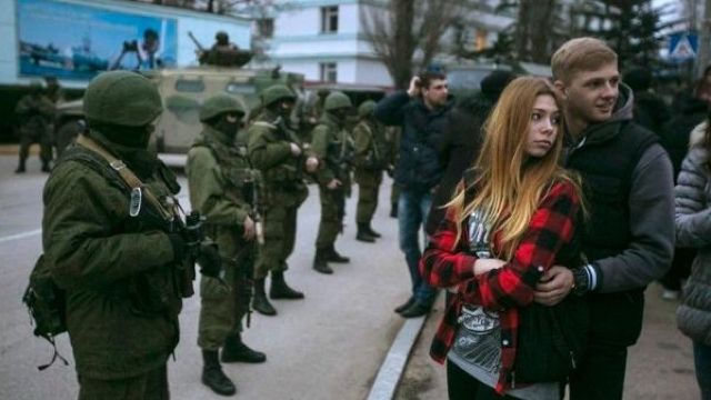  Kievul vrea să-i oblige pe locuitorii Crimeii și Donbass-ului să ceară scuze Ucrainei
