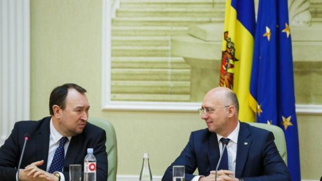 Pavel Filip regretă plecarea lui Alexandru Tănase de la minister | PD va veni marți cu o reacție oficială