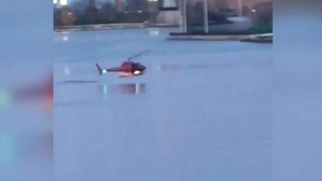 Elicopter prăbușit la New York. Cinci persoane au murit