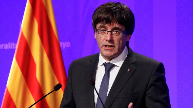 Carles Puigdemont renunță să mai candideze la conducerea Cataloniei