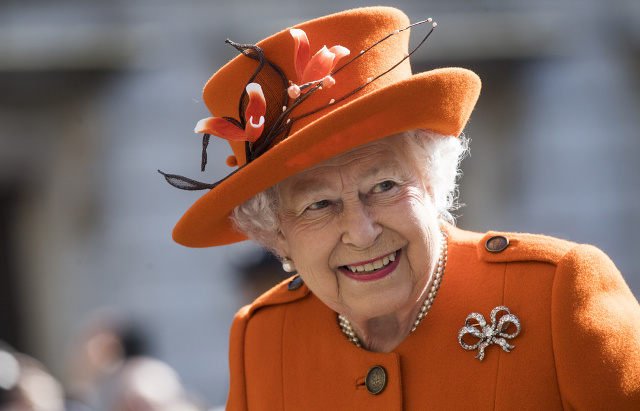 Regina Elisabeta a II-a a Regatului Unit al Marii Britanii și Irlandei de Nord împlinește 92 de ani
