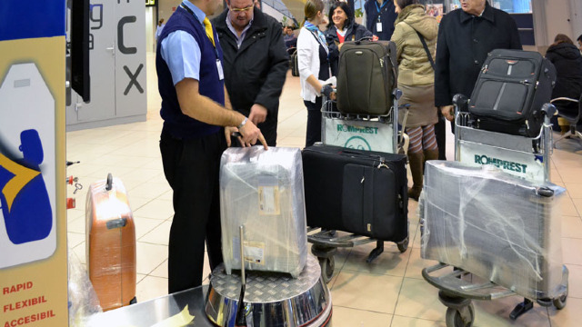 Măsuri noi de călătorie în SUA, lucruri interzise în bagajul de mână