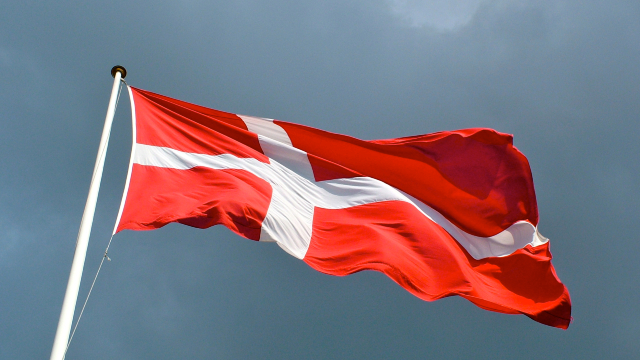 Danemarca a anunțat că are probleme din cauza că are prea mulți bani și puține datorii