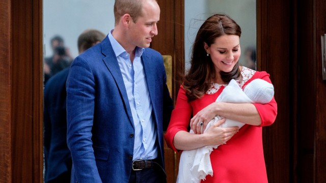 Prințul William și prințesa Kate  au anunțat numele celui de-al treilea copil