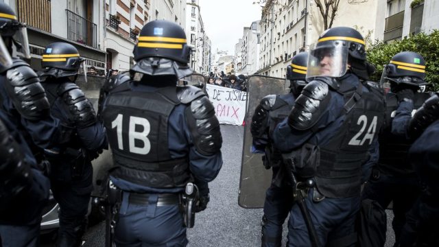 Violențe în vestul Franței, în timpul evacuării unei tabere de activiști ecologici și anarhiști