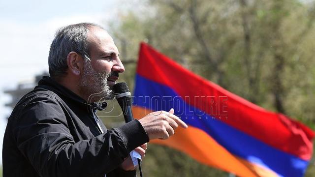 Armenia | O nouă rundă de negocieri între putere și opoziție, după demisia lui Serj Sargsyan