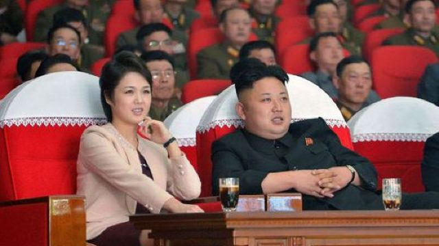 Kim Jong Un își ridică soția la rangul de „Primă Doamnă respectată”. Este pentru prima dată în 40 de ani