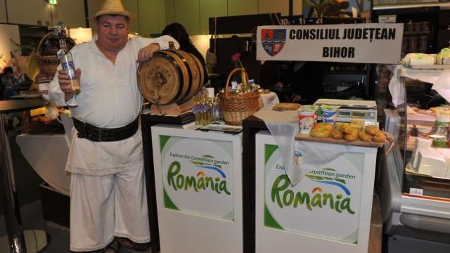 Produse tradiționale românești | Prima pălincă din România certificată OSIM