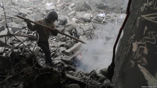 Simptomele neobișnuite ale victimelor atacului chimic din Douma. Medicii spun că nu au mai văzut niciodată așa ceva