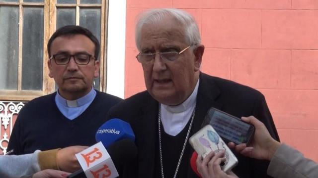 În Chile, Biserica Catolică a suspendat 14 preoți