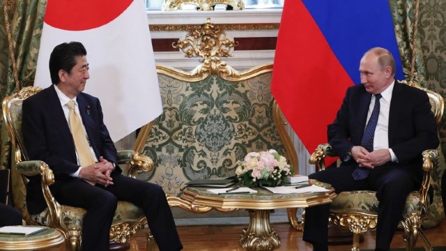 Rusia și Japonia vor colabora pentru denuclearizarea peninsulei coreene și fac progrese în Kurile