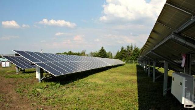 A fost inaugurat cel mai mare parc solar din R.Moldova. Cât a investit compania deținută de fostul partener de afaceri al lui Chiril Gaburici