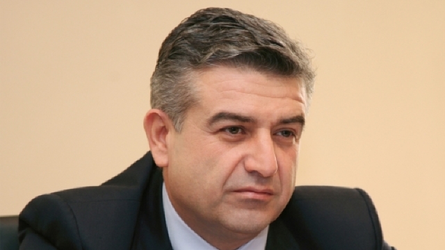 Armenia | Premierul interimar cheamă forțele politice la negocieri