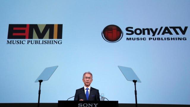 Sony plătește 2,3 miliarde dolari pentru EMI, devenind cea mai mare casă de discuri
