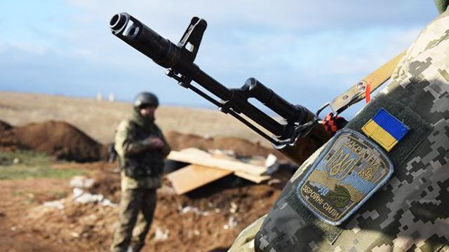 Armata ucraineană a mai pierdut un militar pe frontul din Donbas
