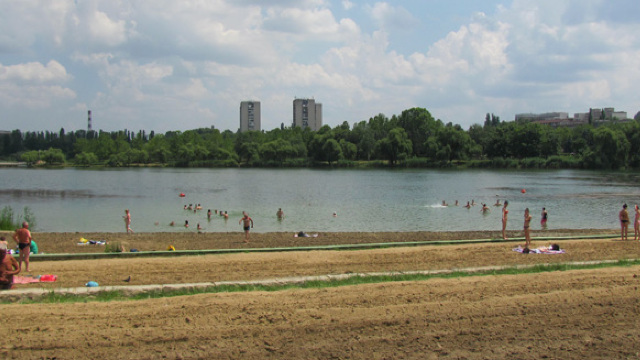 Doi bărbați s-au înecat ieri în lacurile din Chișinău