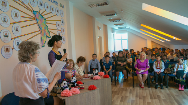 Ambasada Chinei la Chișinău a împărțit daruri copiilor din casele de copii de tip familial 