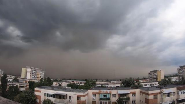 VIDEO | Furtună de nisip ca-n Dubai, la Craiova